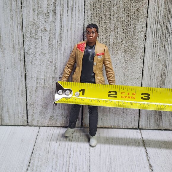 Star Wars Finn Jakku Action Figure The Force Awakens 4'' Hasbro - Picture 4 of 5